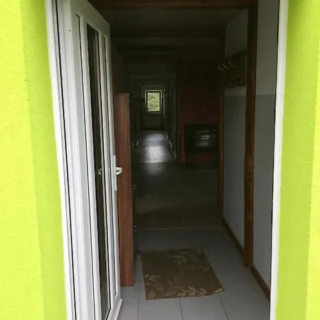 Farcik Pokoje Goscinne *